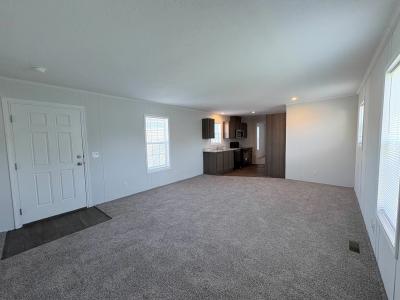 Photo 4 of 19 of home located at 10610 East St Rt 762 #91 #91B Lockbourne, OH 43137