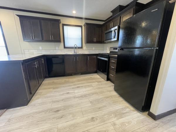 2023 Skyline - Sugar Creek Mobile Home