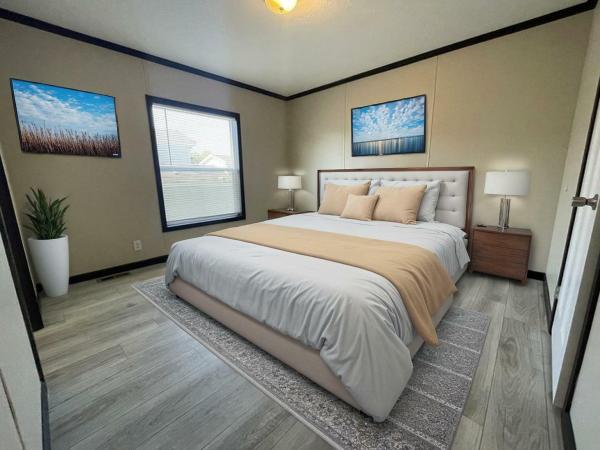 2023 Skyline - Sugar Creek Mobile Home