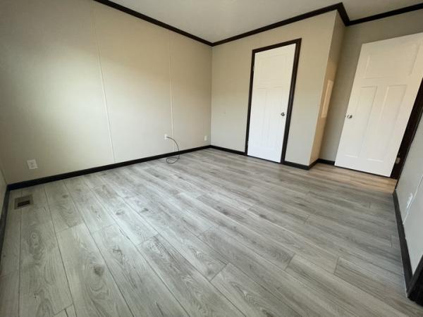 2023 Skyline - Sugar Creek Mobile Home