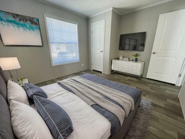 2022 Champion - Topeka Mobile Home