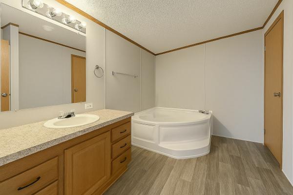 1996 Fairmont Homes Celebrity Mobile Home