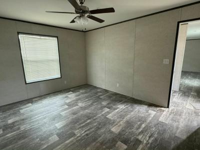 Photo 5 of 15 of home located at 6407 SE 108th Street Lot #39 Belleview, FL 34420