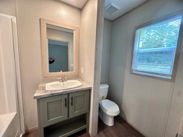 2025 76CEJ16663AH25  Home