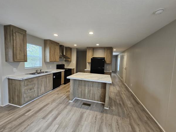 Photo 1 of 2 of home located at 2710 West Oakridge #36 Albany, GA 31721