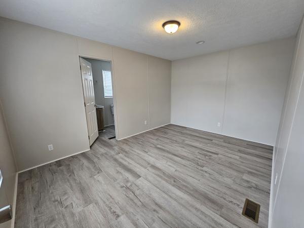2022 46L016723AH22  Home