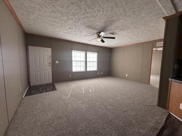 2006  Mobile Home For Sale