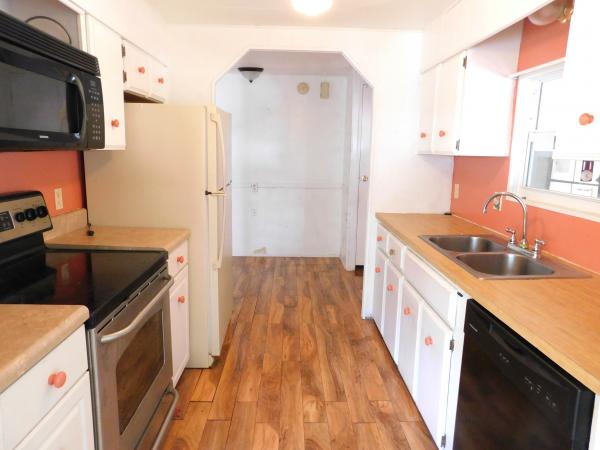 1980 TWIN Mobile Home For Sale