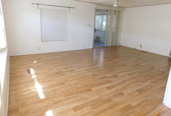 1980 TWIN Mobile Home For Sale