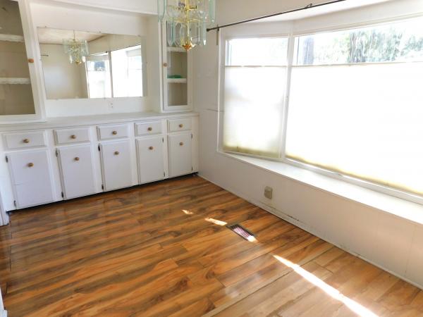 1980 TWIN Mobile Home For Sale