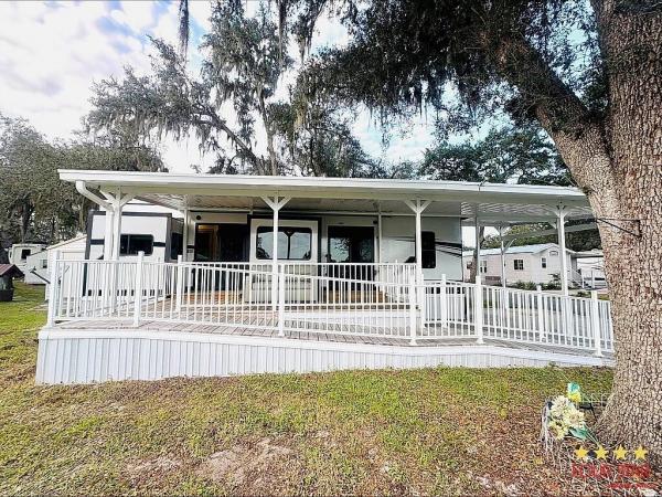 Photo 1 of 2 of home located at 5551 SW 18th Terr Bushnell, FL 33513