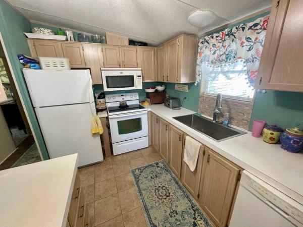 1993 Manufactured Home