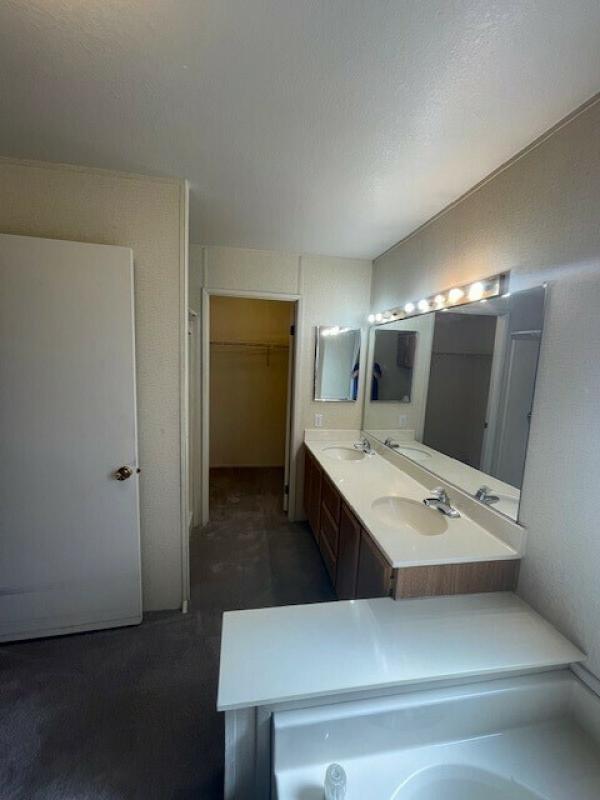 1990 Golden West Manufactured Home