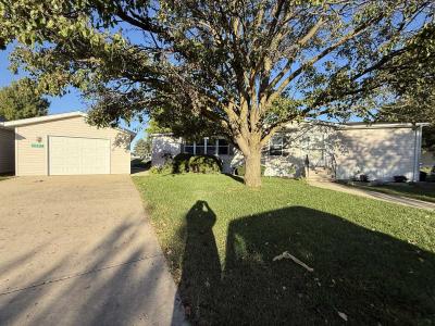 Photo 1 of 28 of home located at 1007 Woodlawn Dr Manteno, IL 60950