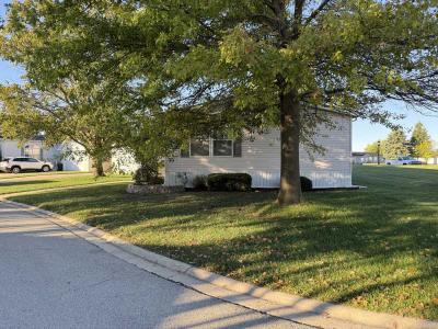 Photo 4 of 28 of home located at 1007 Woodlawn Dr Manteno, IL 60950