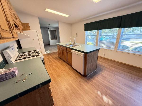 1996 Schult Bridgewood Manufactured Home