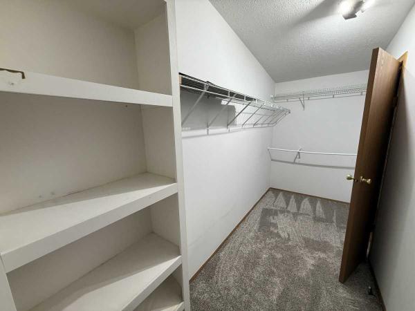 1996 Schult Bridgewood Manufactured Home