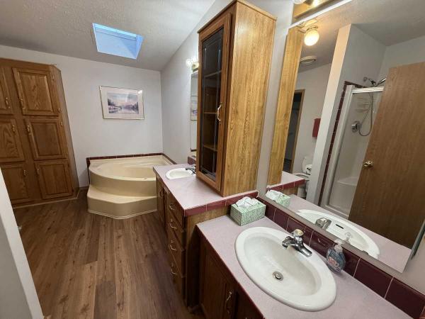 1996 Schult Bridgewood Manufactured Home