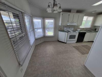 Photo 5 of 35 of home located at 7403 46th Ave N Saint Petersburg, FL 33709