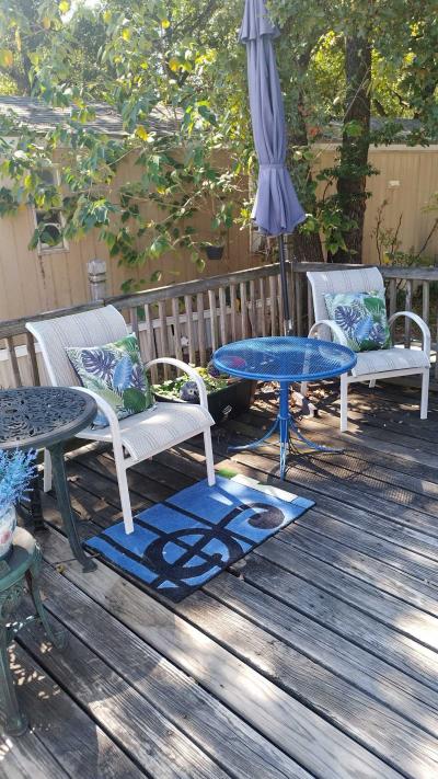 Photo 2 of 19 of home located at 63 Los Robles St Arlington, TX 76006