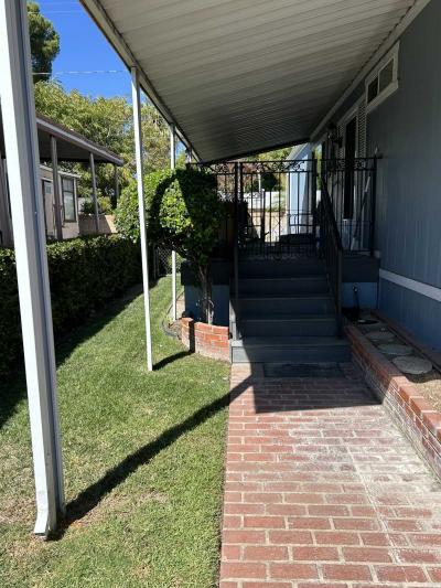 Photo 4 of 33 of home located at 18540 Soledad Canyon Road #129 Canyon Country, CA 91351