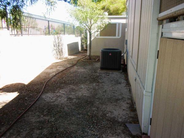 1986 Fleetwood SUNCREST Manufactured Home