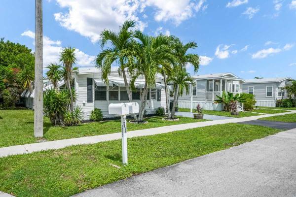 Schult Hs Manufactured Home