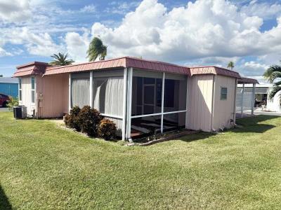 Photo 2 of 20 of home located at 7100 Ulmerton Rd. Largo, FL 33771