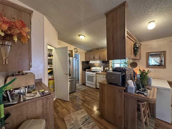 1989 Fleetwood Brookfield II Mobile Home