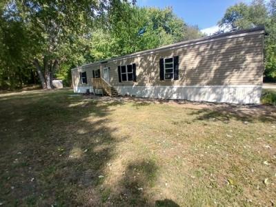 Mobile Home at 4427 Harvey St Coello, IL 62825