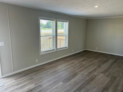 Photo 5 of 9 of home located at 218 Community Dr Madisonville, TN 37354