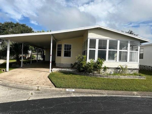 Photo 1 of 2 of home located at 5200 28th Street North, #659 Saint Petersburg, FL 33714