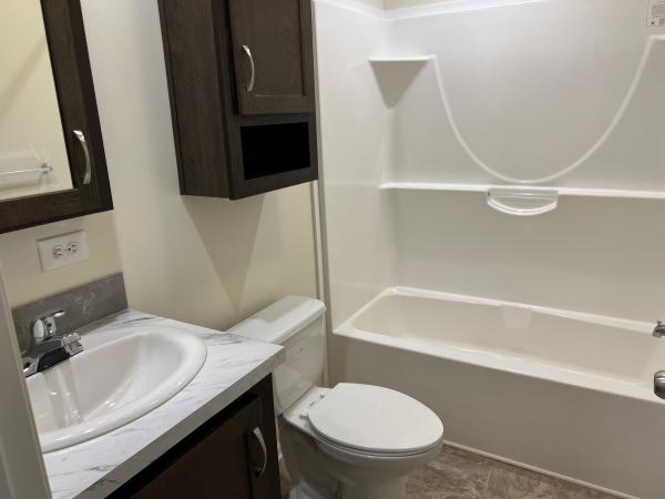 2019 Champion RA1670217 Mobile Home