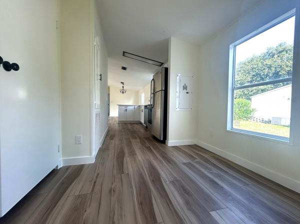 2001 SKYL ab Mobile Home