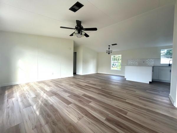 2001 SKYL ab Mobile Home