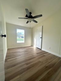 2001 SKYL ab Mobile Home