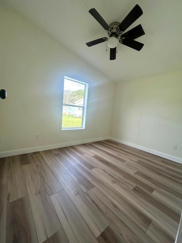 2001 SKYL ab Mobile Home