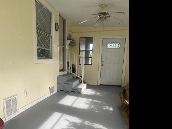 1973 APOL A2705 Mobile Home