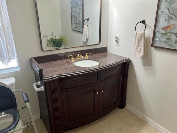 2005 Fleetwood 94282085 Mobile Home