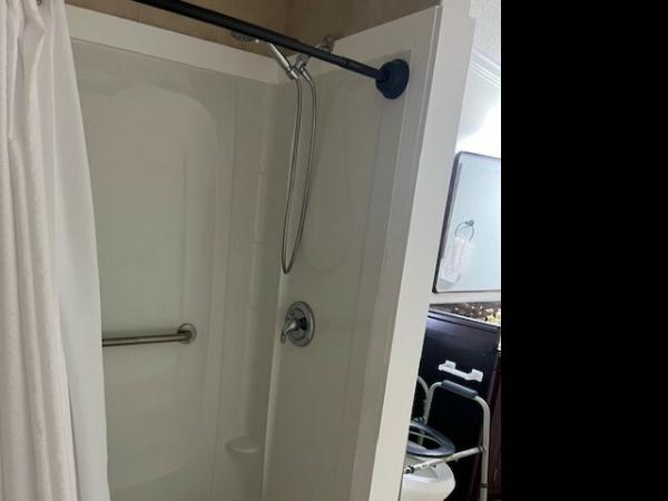 2005 Fleetwood 94282085 Mobile Home