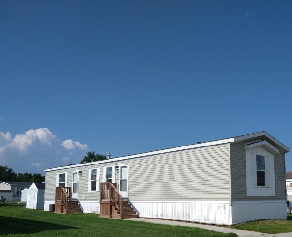 2020 Champion RA1670216 Mobile Home