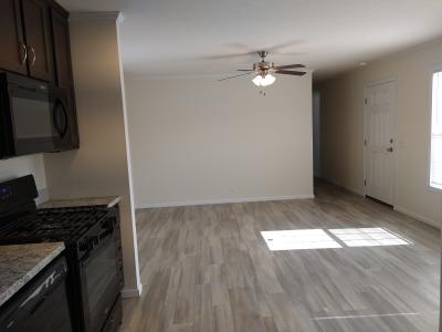 Photo 3 of 4 of home located at 450 N Van Buren Cir Davison, MI 48423