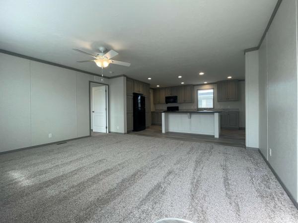 2023 Clayton 95PLH28563I Mobile Home