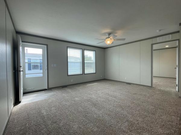 2023 Clayton 95PLH28563I Mobile Home