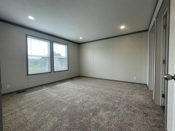 2023 Clayton 95PLH28563I Mobile Home