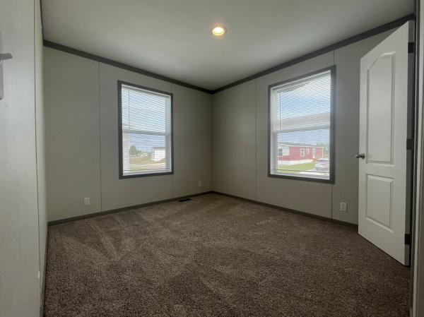 2023 Clayton 95PLH28563I Mobile Home