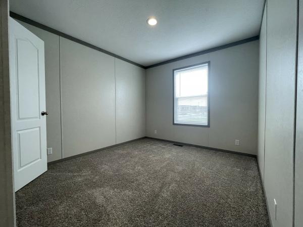 2023 Clayton 95PLH28563I Mobile Home