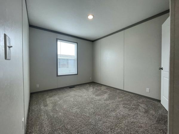2023 Clayton 95PLH28563I Mobile Home