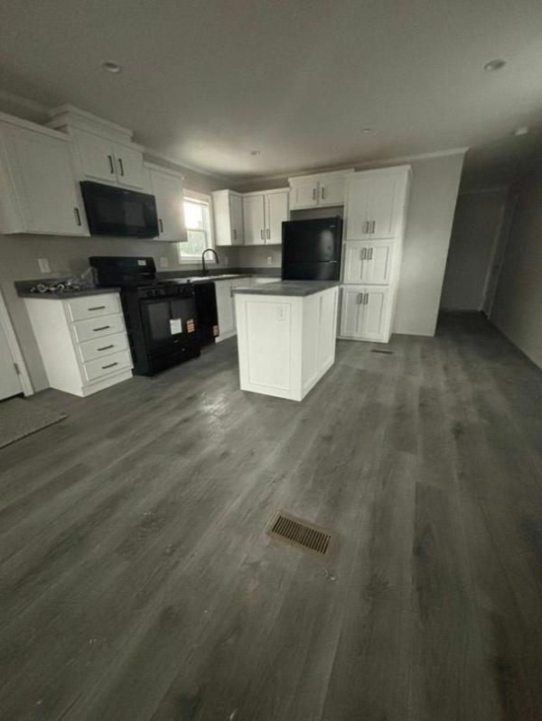 Photo 1 of 2 of home located at 8931 Beechwood Lot 28 Kalamazoo, MI 49009