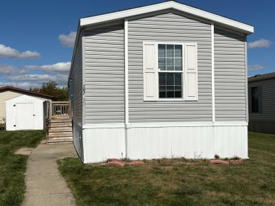 Mobile Home at 20745 Seneca Dr Clinton Township, MI 48036